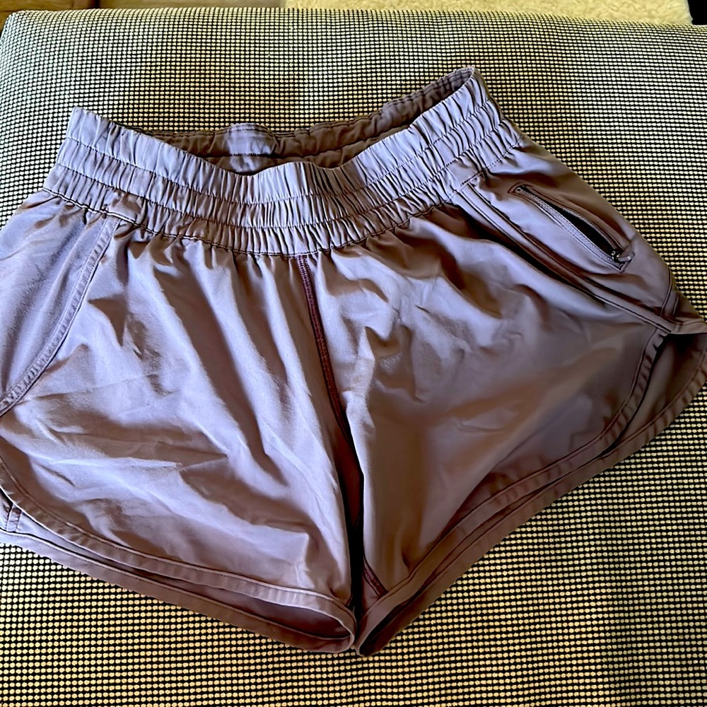 Lululemon Run: Track Attack Short
Lilac